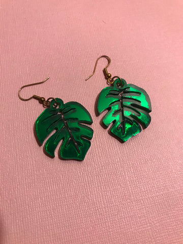 Monstera leaf earrings